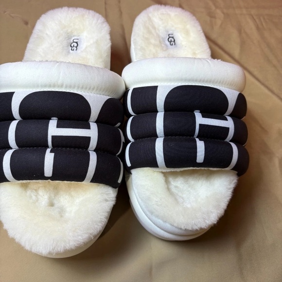 UGG Shoes - UGG Cream and Black Plush Slippers